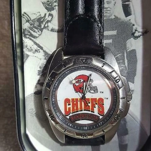 KANSAS CITY CHIEFS NFL Men's Leather Watch by Fossil NEW Cover