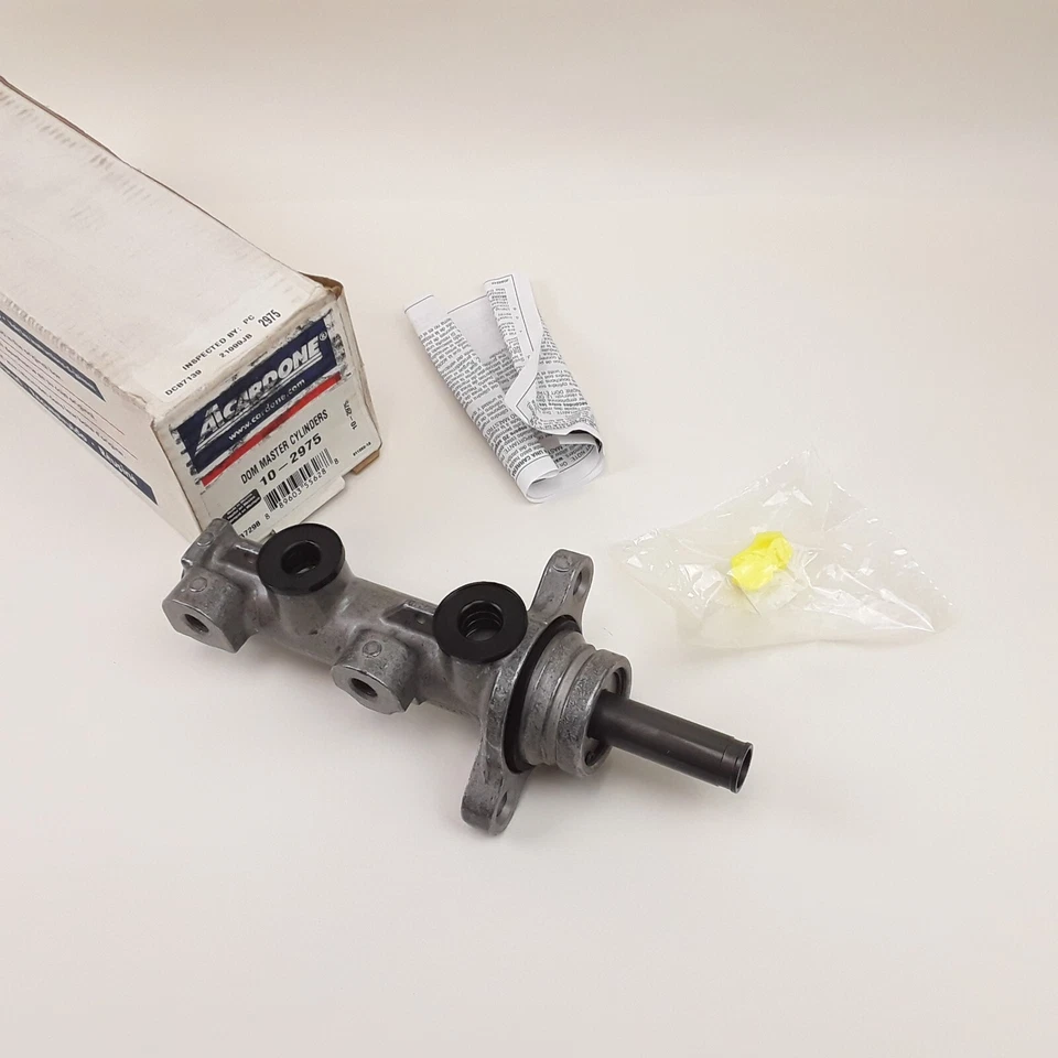 Cilindro maestro de freno Cardone 10-2975 Reman para Chrysler Grand Voyager 2001-2002 Foto 1 de 4