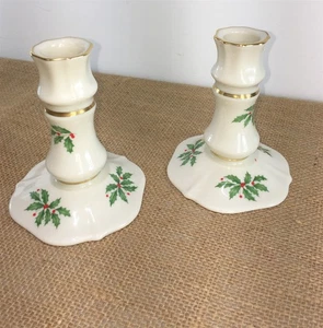 Lenox Holiday Dimension - Par de candelabros cónicos de 4 1/2" - Imagen 1 de 4