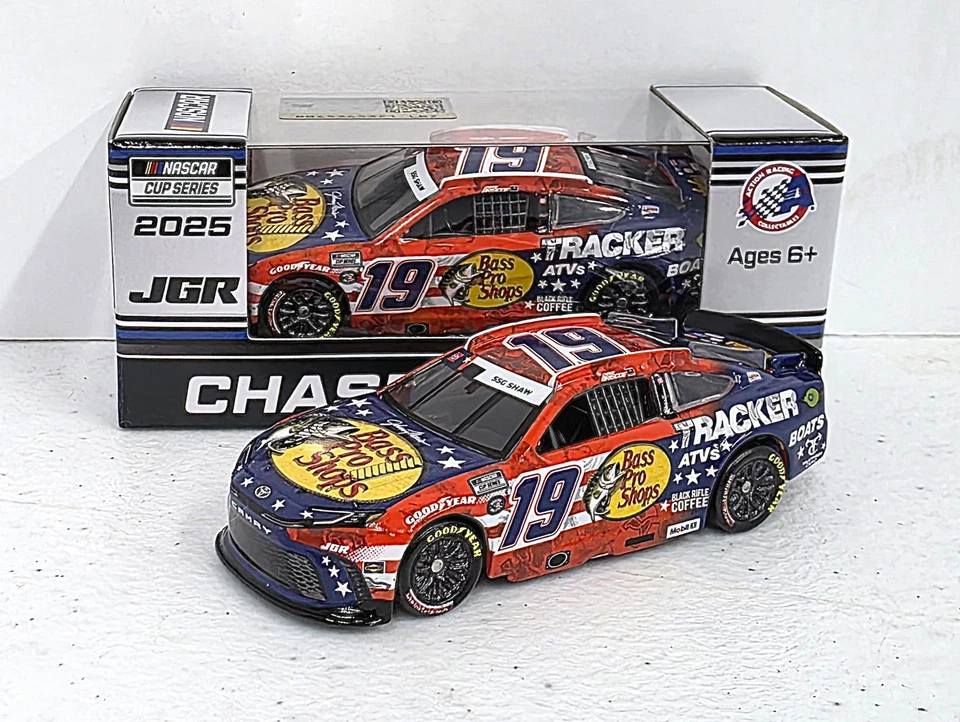 2025 Chase Briscoe #19 Bass Pro Shops Salutes escala 1:64 - Em estoque - Imagem 1 de 1