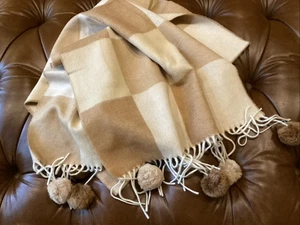 Bufanda tejida 100 % cachemir Aspen marfil beige camel ¡con pompones de cachemir!! - Imagen 1 de 5