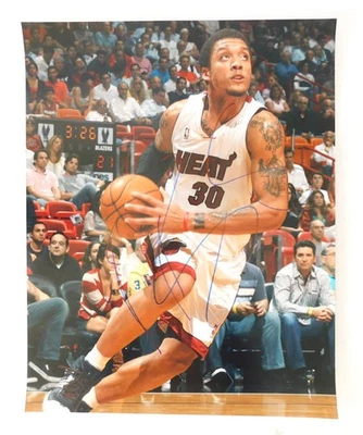 Foto firmada por Michael Beasley de 16" x 20" Heat Auto Foto 1 de 2