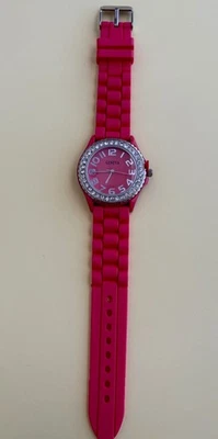 Reloj de cuarzo para mujer Geneva rosa salmón de moda con pedrería, correa de silicona Foto 1 de 2