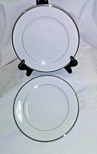 2er Set Wallace Fine China Dessert/Brot/Salatteller - Silberrand innen & außen - Bild 1 von 7