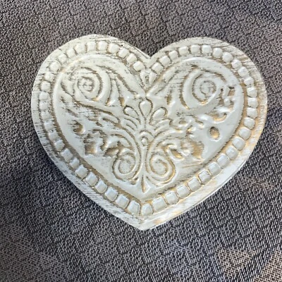 Caja de corazón de hojalata Foto 1 de 2