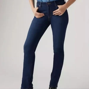 1360 NWT Levi's Classic Straight Fit Women's Jeans Sz 10 Long - Picture 1 of 9