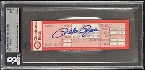 PETE ROSE AUTOGRAPHED FULL TICKET 9/26/85 BECKETT 8 NM-MT AUTO 10 17547965 - Picture 1 of 3