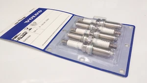 Genuine Volvo Spark Plug Set - 8692071 - Picture 1 of 3