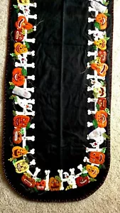 64" Handmade Wool Embroidered Jack O Lantern Bone Yard HALLOWEEN Table Runner - Picture 1 of 12