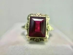Gorgeous Lab Created Red Emerald Gemstone Women's Hand Crafted Engagement Ring - Picture 1 of 6