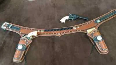 REVOLVER HOLSTER WESTERN GUN COVER PISTOL HOLSTERS LEATHER SINGLE ACTION COVERS - Image 1 of 3