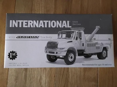 Carrocería de remolque First Gear International Wrecker Jerr-Dan Foto 1 de 4