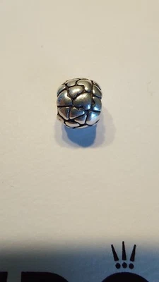 Pandora Moments Charm Kugel  " All over Heart " ALE 925 gepunzt   - Bild 1 von 3