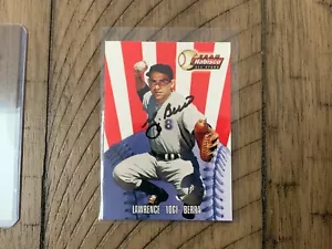 Rare 2000 YOGI BERRA Autographed “Nabisco Allstars" Baseball Card! NR Mint - Picture 1 of 3