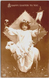 Niña Sentada en Cordero RPPC Feliz Pascua para You Postal con Foto Real Sin Publicar - Imagen 1 de 2