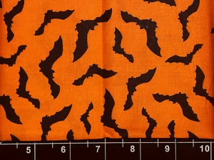 Tina SCRAP 9"x21" Bats Flying Halloween Spooky Cotton Fabric - Picture 1 of 1