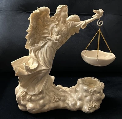 YANKEE CANDLE VINTAGE WHITE PEARL ANGEL WITH HANGING TART WARMER   - Image 1 of 4