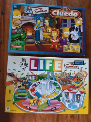 The Simpsons The Game Of Life 2004 + SIMPSONS CLUEDO BOARD GAME - BOTH COMPLETE - Image 1 of 4