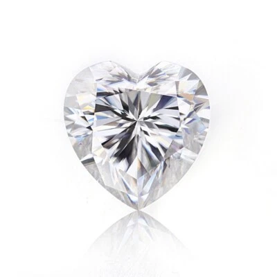 1ct 6.5x6.5-10x10mm D Color Heart Loose Moissanite Stone VVS1 GRA Certificate - Image 1 of 4