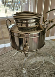 Minox Fusti Olive Oil Dispenser w/ Stand Stainless Steel 3 liter Italy * Display - Picture 1 of 10