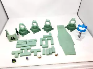 Angry Birds Star Wars Pods Jenga - AT AT Attack Battle Game - incomplete - Picture 1 of 5