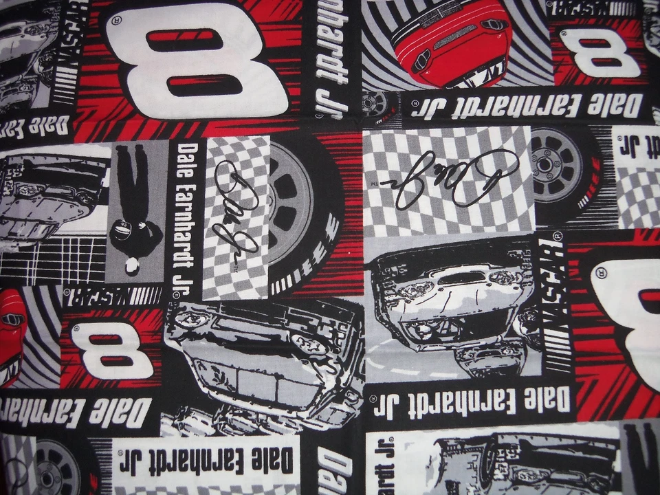 Pelo crujiente de tela de carreras con bandera a cuadros NASCAR de Sherry  Foto 1 de 1