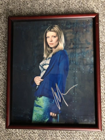 Amber Benson Signed 8x10 Photograph Framed with COA (Tara in Buffy BtVS) Cover