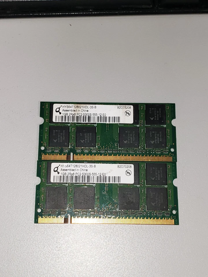 2 Qimonda HYS64T128021HDL-3S-B 1GB PC2-5300S DDR2 667 SODIMM  2 X 1GB RAM (T51) - Image 1 of 2