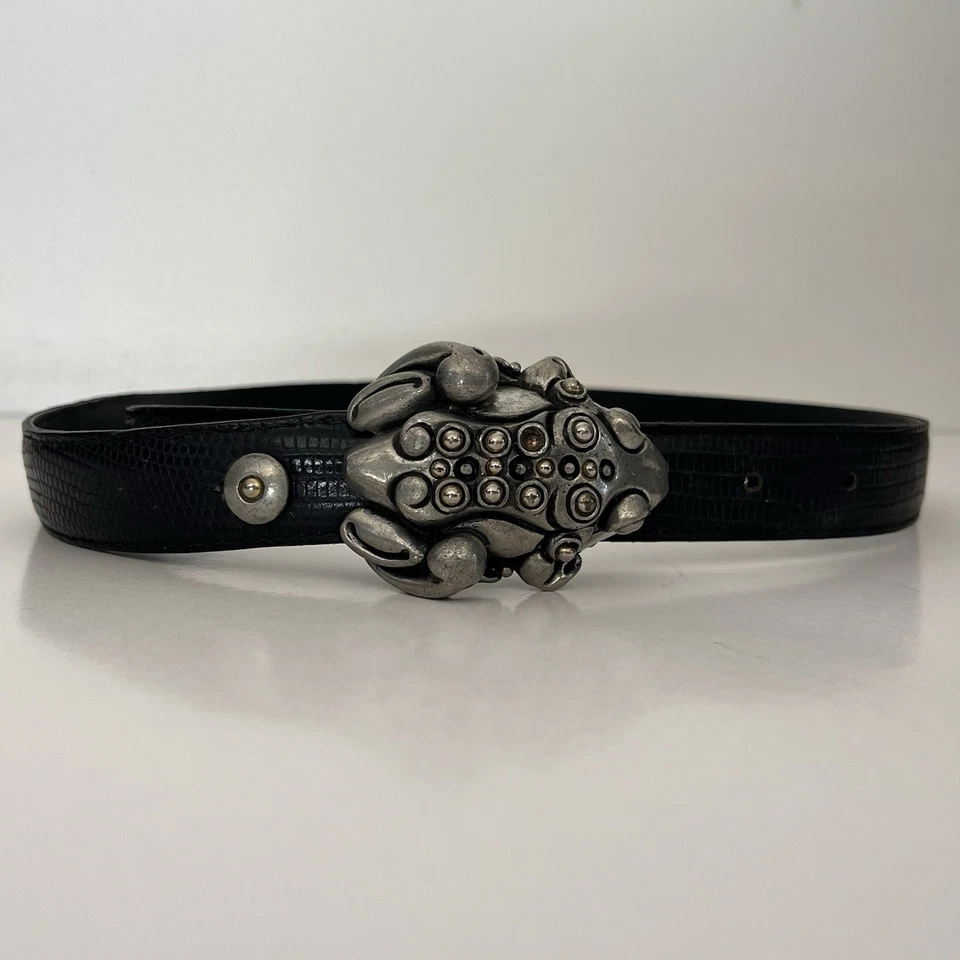 FAHRENHEIT Sculptural Frog Buckle Leather Statement Belt Connie Bates 28" to 34" - Image 1 of 4