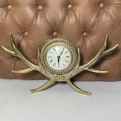 Reloj de bronce vintage astas manto mesa funciona batería caza decoración albergue Foto 1 de 4