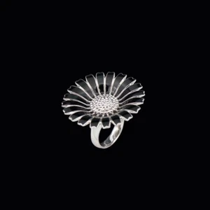 Georg Jensen. Sterling Silver Daisy Ring with black Enamel - 33mm. - Picture 1 of 2