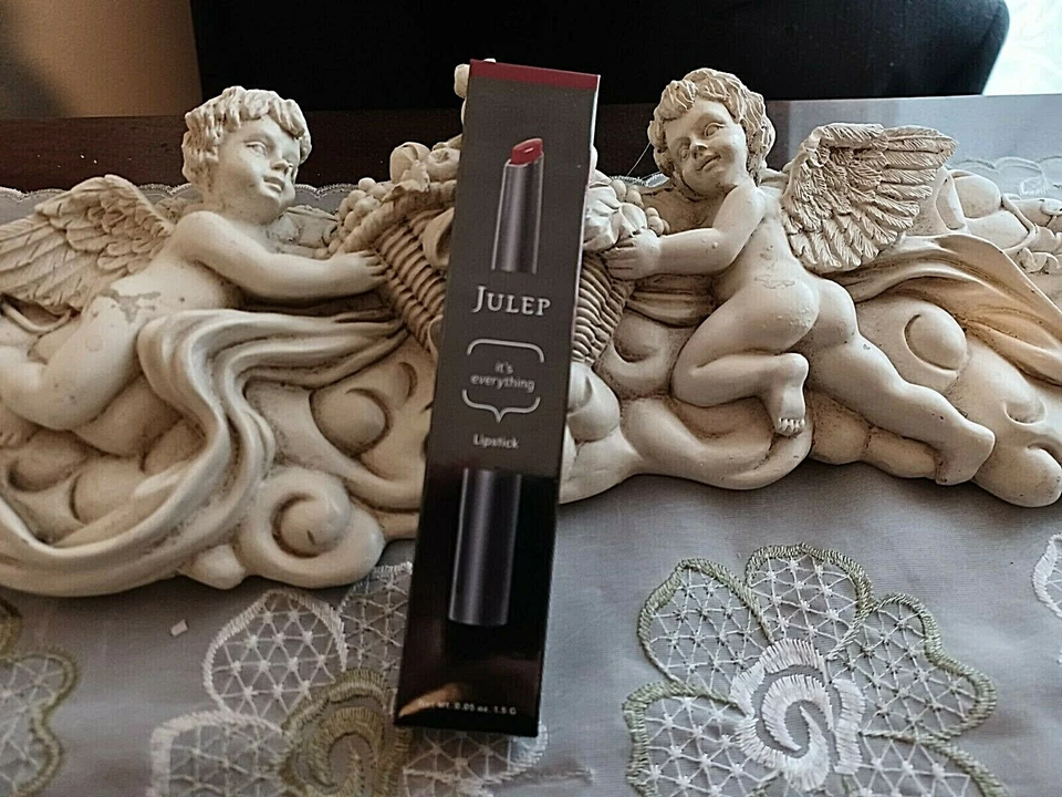 LÁPIZ LABIAL JULEP IT'S EVERYTHING - CIRUELA WHAT MAY - NUEVO EN CAJA - 0,05 OZ Foto 1 de 1