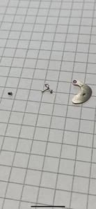 GUB / Glashütte Kal.67.1 Teil.710 Der Anker incl.Ankerbrücke und Schraube - Bild 1 von 2