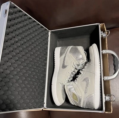 Air Jordan 1 Retro Alto 'Plata 25 Aniversario' 396009 001 Talla 12 Foto 1 de 4
