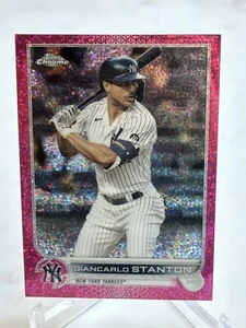 Giancarlo Stanton- 2022 Topps Chrome - #139 - Magenta Speckle Refractor - /350 - Picture 1 of 3