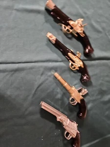 Avon pistols - Picture 1 of 1