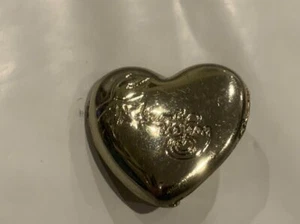 Kermit The Frog on a Heart Lapel Hat Pin BY - Foto 1 di 2