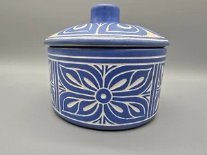 Vintage Pablo Zabal Folk Art Floral Lidded Jar Blue White Ceramic Pottery Chile - Picture 1 of 4