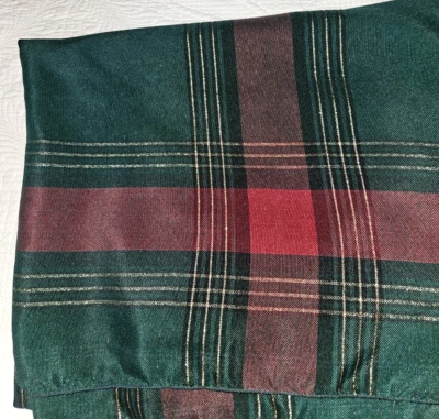 Toalha de mesa xadrez de Natal verde vermelho clássico lurex 60” x 80” tecido de férias - Imagem 1 de 4