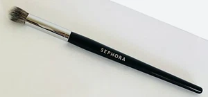 SEPHORA PRO Round Soft AirBrush Concealer Brush #57 (Color: Silver & Black) - Picture 1 of 3