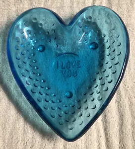 Valentinstag herzförmige Süßigkeiten Schmuck Schale blau Schuhnagel "I LOVE YOU" Neu ohne Etikett 4,5x5 - Bild 1 von 5