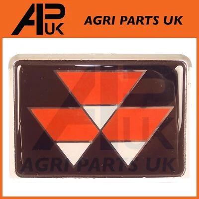 APUK Emblema Distintivo Griglia Anteriore per Trattore Massey Ferguson 360 362 365 375 390 396 398
