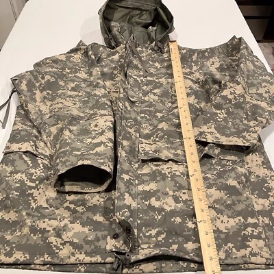 Cold Weather Digital Camo Jacket New Men’s Large Reg Parka Goretex Waterproof  - Image 1 of 4