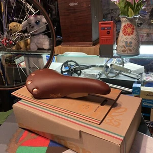 NOS / NEW VINTAGE HONEY SELLE SAN MARCO REGAL SADDLE - IN BOX - ITALIA - BROWN - Picture 1 of 21