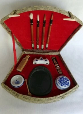 Juego de 4 pinceles de caligrafía abanico chino con tinta roja y negra sin usar Foto 1 de 4