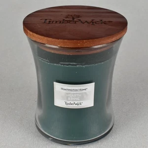 Huntington Home Timber Holzdocht Duftkerze Herd & Kiefer 10oz - Bild 1 von 7