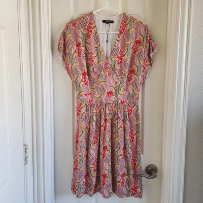 Burton of London Cuello en V Rojo y Dorado Estampado Floral EE. UU. Talla 6 Foto 1 de 4