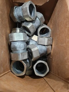 Compression Coupling EMT 3/4" Wet Locations. Lot of 27 EFCOR / Thomas & Betts - Picture 1 of 3