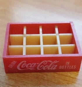 Estuche rojo Coca-Cola miniatura vintage de colección con 12 espacios para botellas - Imagen 1 de 5