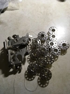 SINGER 86742 Ruffler Pleater Gathering Foot Attachment W 13 Singer Orig Bobbins - Image 1 of 4